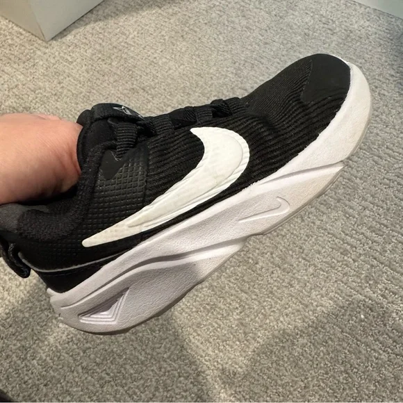 Nike Toddler Shoes - Picture 8 of 10